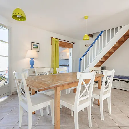 Maison A 4 Min Du Marche Et Plages Holiday home