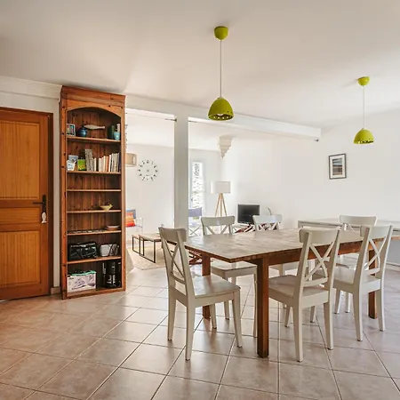Maison A 4 Min Du Marche Et Plages Holiday home *